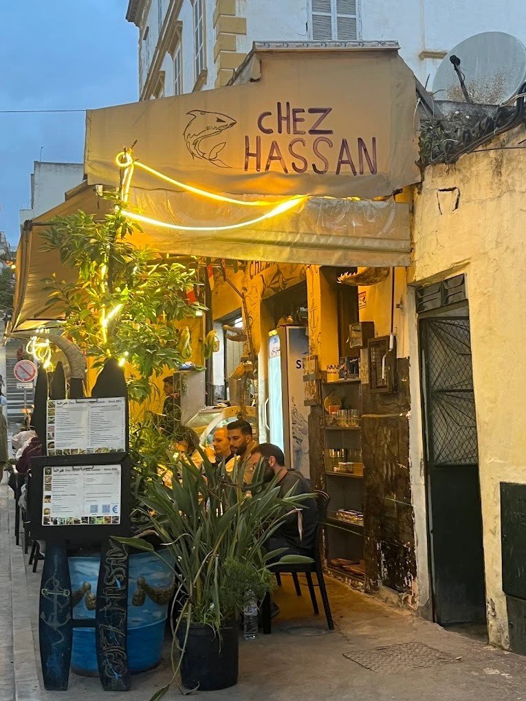 Chez Hassan Tanger - restaurant façade, cuisine marocaine et poisson