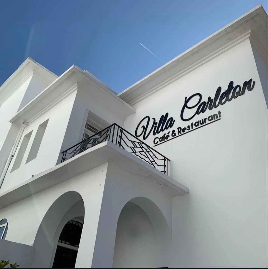 Villa Carleton Tanger - café restaurant, façade et enseigne